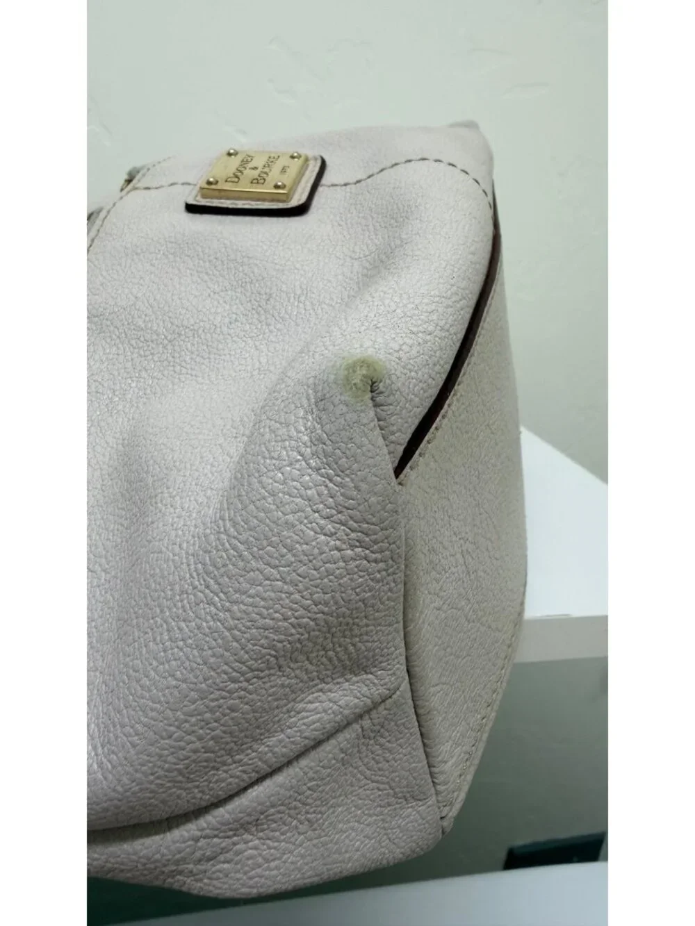 Dooney & Bourke Pebble Leather Shoulder Bag Ivory Hobo Lux Purse Gold Hardware